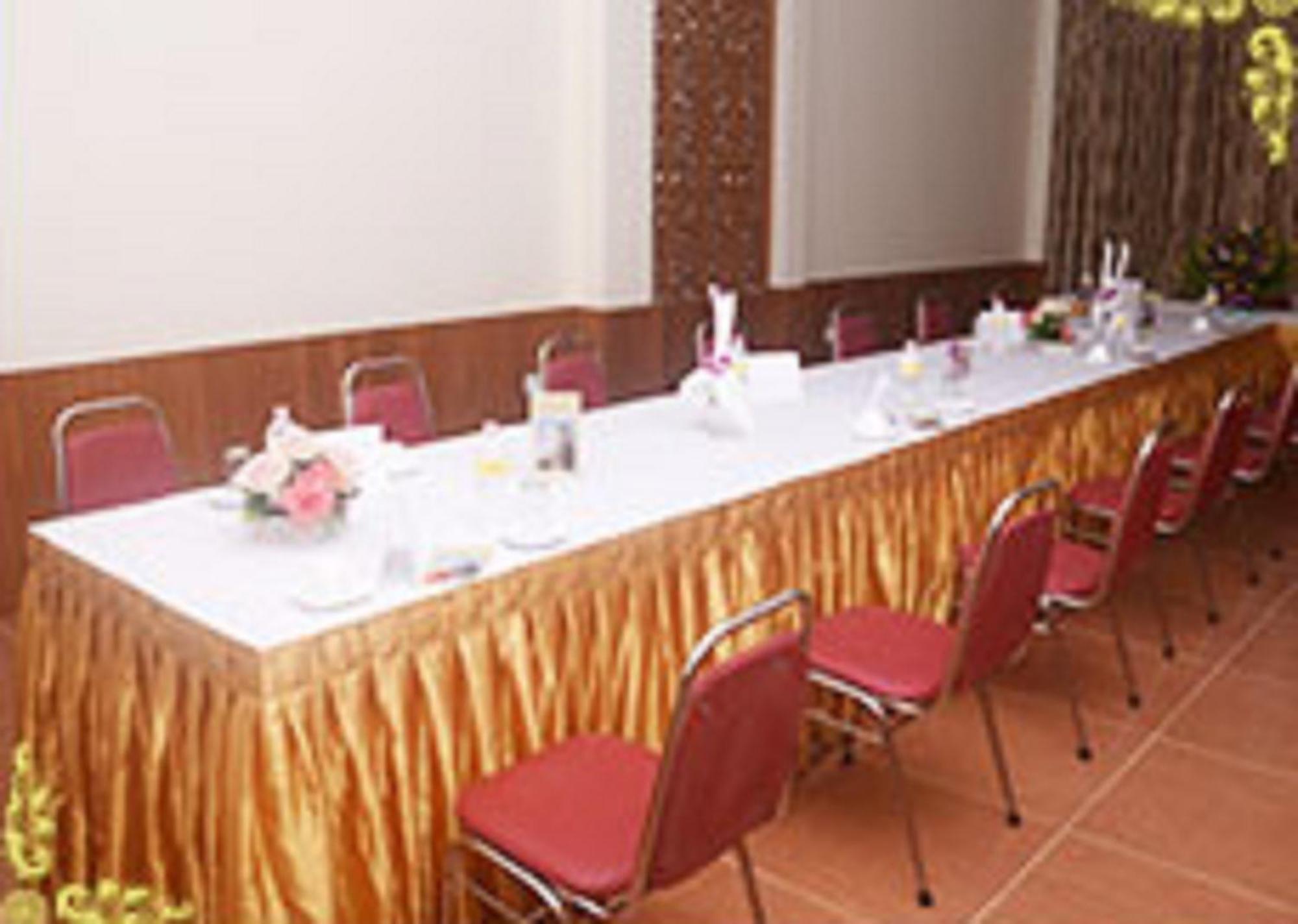 Diamond Crown Hotel Tawè Zewnętrze zdjęcie
