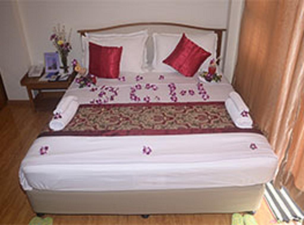 Diamond Crown Hotel Tawè Zewnętrze zdjęcie